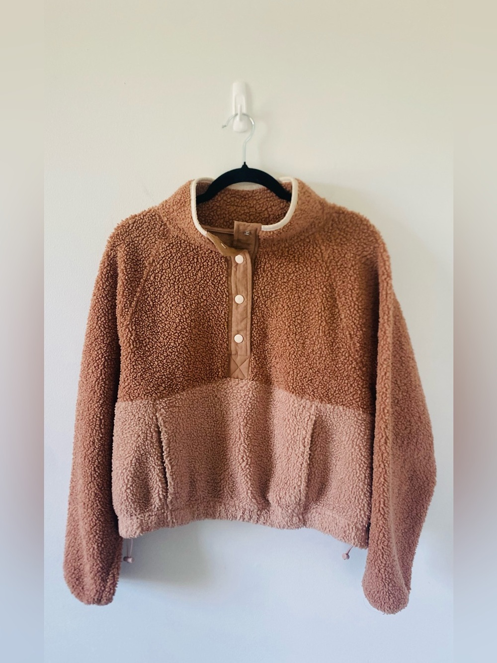 Cozy Two-Tone Teddy Sherpa Pullover Sweater Size M Minimalist Fall Outerwear